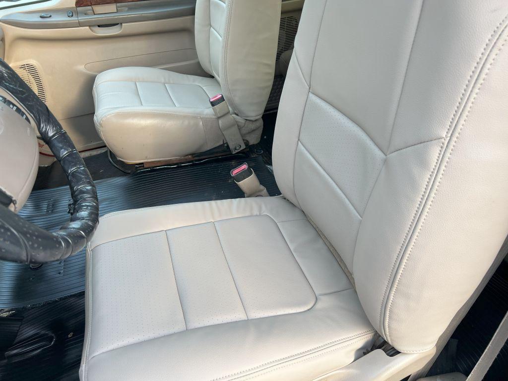 2001 Ford F-250 photo 13