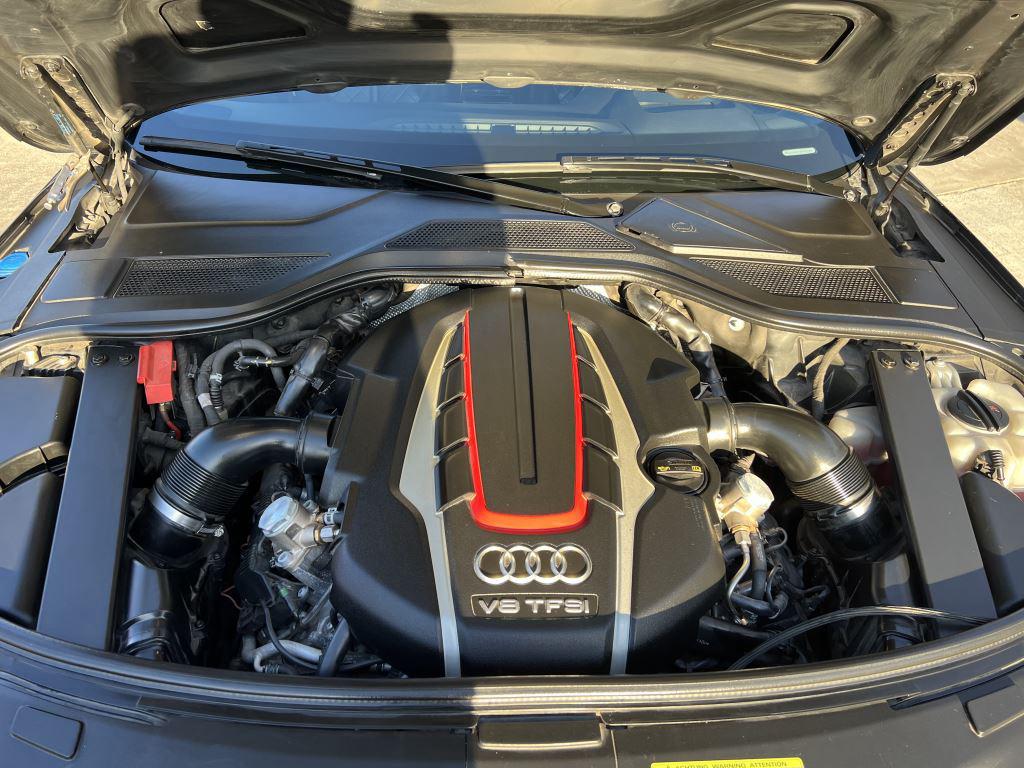 2016 Audi S8 Plus 4.0T Quattro photo 24