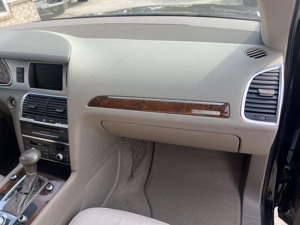 2012 Audi Q7 TDI Prestige photo 17