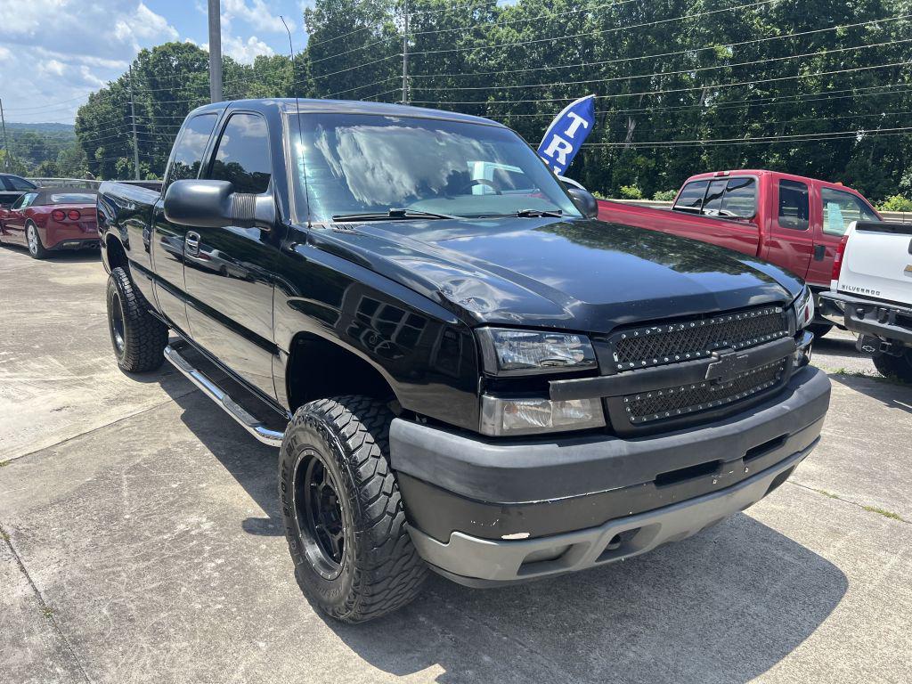 2004 Chevrolet Silverado 2500HD LT photo 3