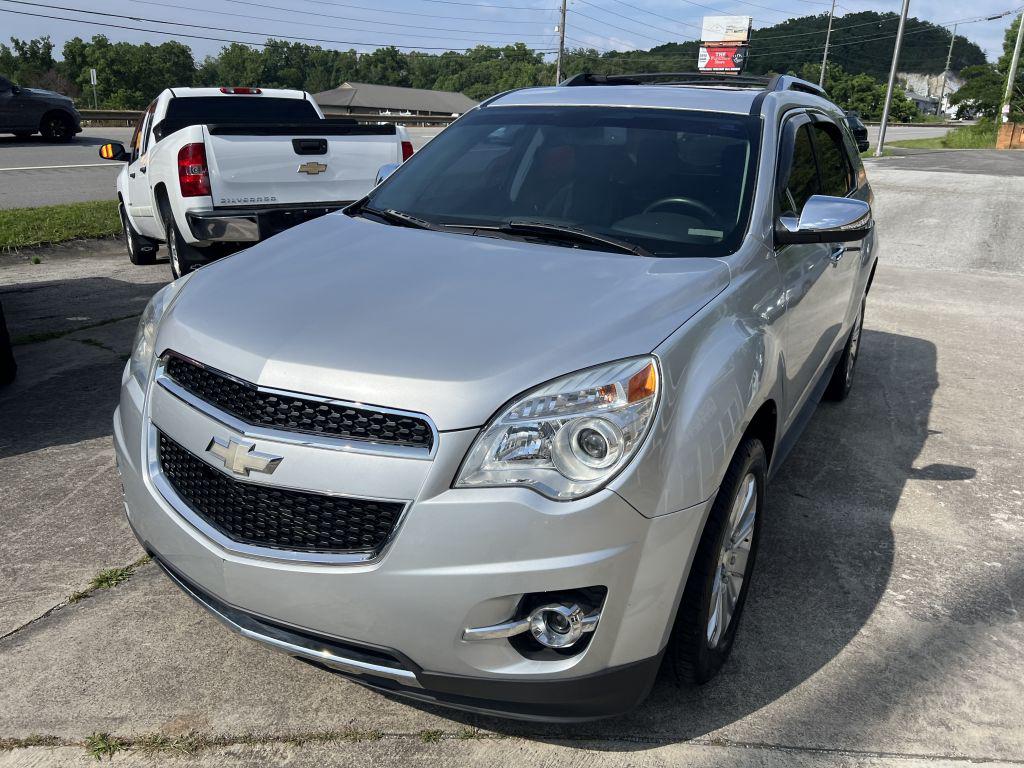 2010 Chevrolet Equinox LTZ photo 2