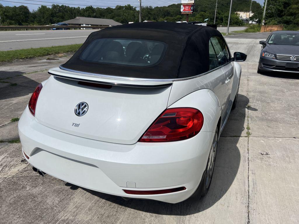 2014 Volkswagen Beetle TDI photo 11