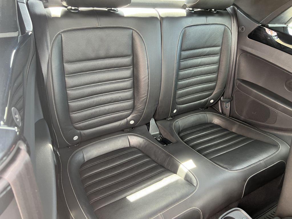 2014 Volkswagen Beetle TDI photo 19