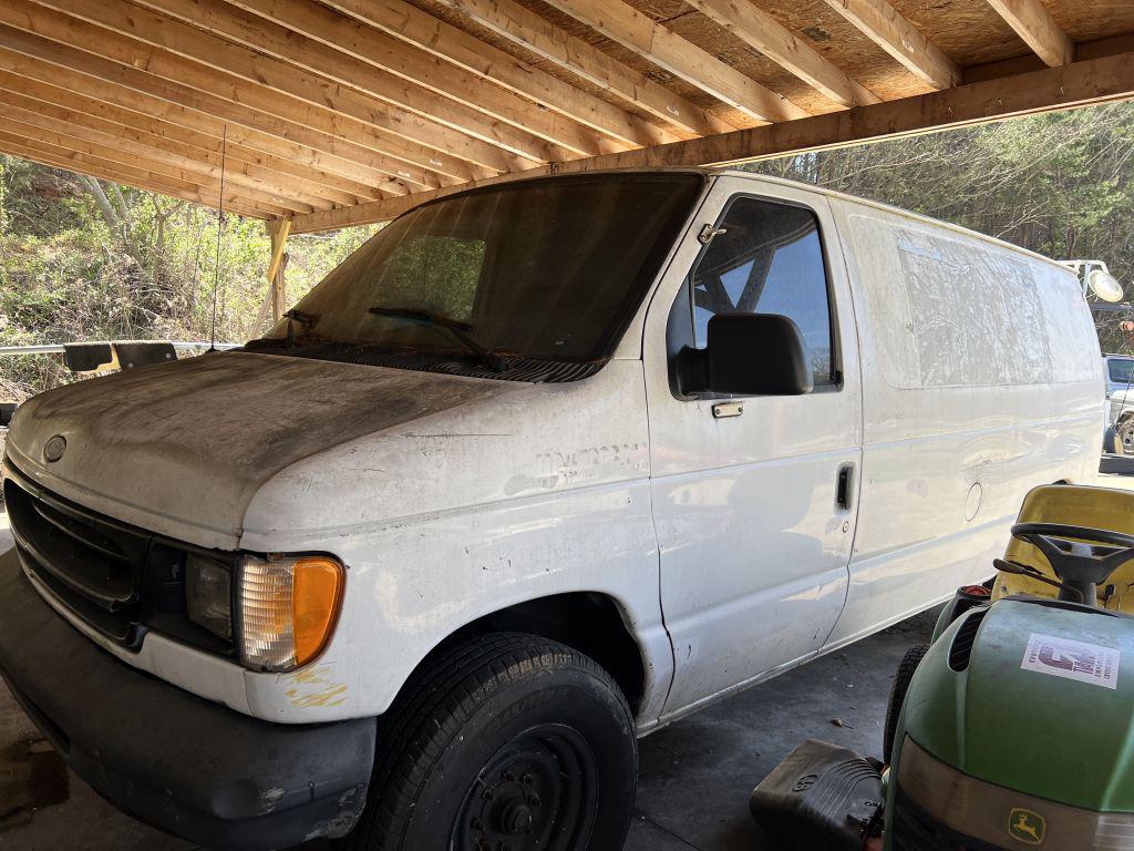 1998 Ford Econoline Van BASE